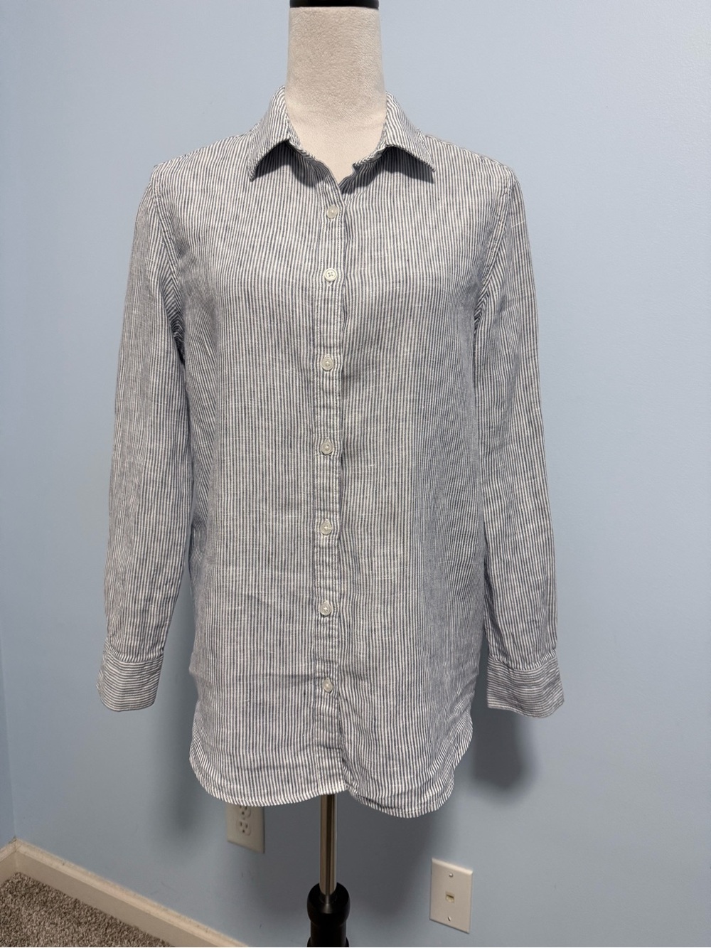 Quince 100% European Linen Blue White Striped Button Down Shirt Women’s Size S